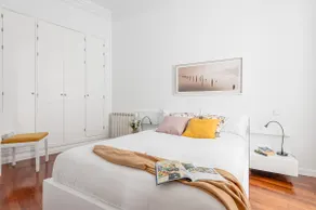 Bright apartment in Gran Vía with balconies - Image 5