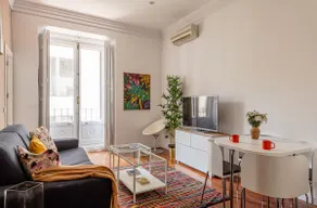 Bright apartment in Gran Vía with balconies - Image 2