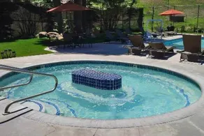 Alpine Escape Room: Min to Lake/Pool/HotTub/Sauna - Image 2