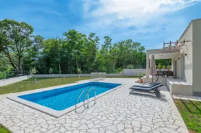 Villa Grace, a romantic single story villa with a pool - Image 2