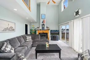 Bayfront w/ stunning views by Seaside Vacations - Image 5