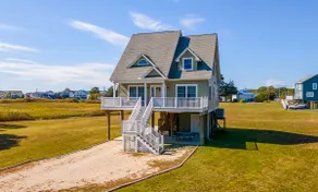 The Baywatch Bungalow - Image 2