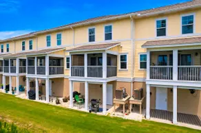 3-bedroom beach home with pools, golf, and dining - Image 4