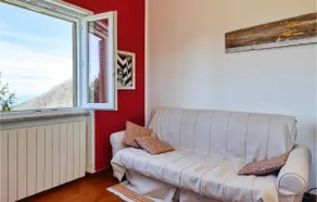 3 Bedroom Amazing Home In Castiglione Chiavarese - Image 4