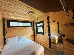 Bitez Tiny House - Garden House - Image 2