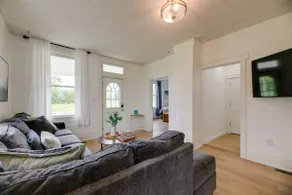 Modern Family Home in Mason w/ Backyard + Fire Pit - Image 4