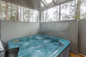 MELA02 - Spacious Home, A/C, Hot Tub, Sauna, Sharc Passes, Dog Friendly - Image 5