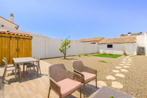Cozy family-friendly house 15 minutes from Bardenas - Image 3