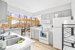 Woodmont Point - Wooded Private Lakefront Retreat - Image 4
