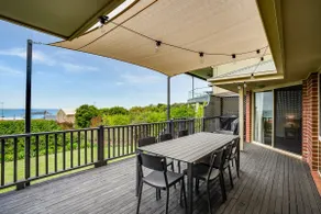 48 Rumbelow St - BYO Linen - Sea Views - Family Friendly - Image 2