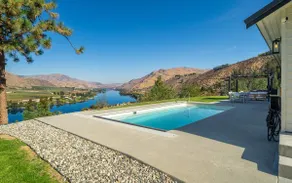 Columbia River View w/ heated pool & hot tub! - Image 5
