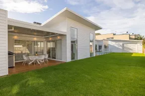Casa Bella on Beach - Image 2
