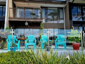 Absolute Waterfront Marina Views - Image 3