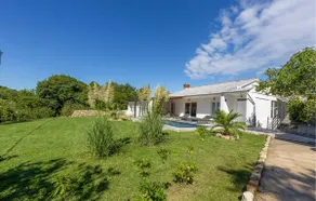 Acogedora casa en Mundanije - Image 2