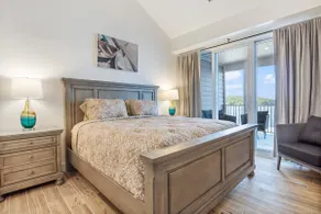 Luxury Island Penthouse - Waterfront, Pool and Deck! - Image 3