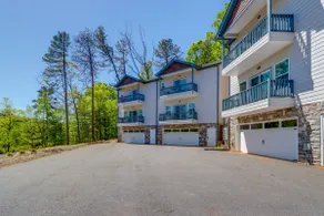 2 Mi to Village & Lake! Charming Helen Retreat - Image 5