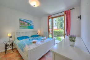 Borgo Belvedere-lake view & shared pool - Happy Rentals - Image 5