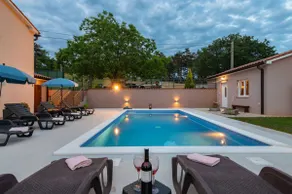 Romantisk villa med pool och fantastisk utsikt - Image 5