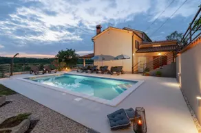 Romantisk villa med pool och fantastisk utsikt - Image 2