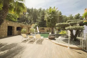 Homerez - Elegante Villa con Piscina en Aubagne - Jacuzzi Incluido - Image 2