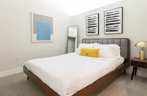 Cozysuites Luxe 1BR in Downtown Cincinnati - Image 5