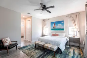 Spacious 4 BR Retreat w/ 3 Ensuites, Pool & Spa - Image 4