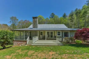 Beautifully renovated cottage only 6 minutes to Cashiers! - Image 4