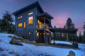 Pinebox at Evergreen-35Acres-Trails-Hot Tub-Creek - Image 3