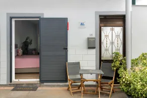 Studio Home Away from Home - Image 3