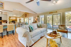 Fire Pit & Grill: Riverfront Home in Arkansas! - Image 5