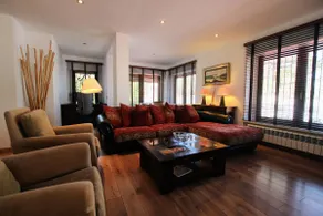 TESS Villa Los Monteros - Image 2