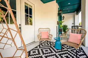 ATX Historic Gem | Near DT | 3 Suites for 10 - Image 3