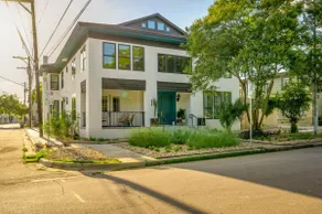 ATX Historic Gem | Near DT | 3 Suites for 10 - Image 2