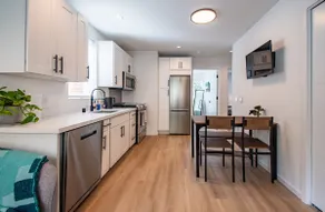 2bdrm New Build in Central Location - Image 2