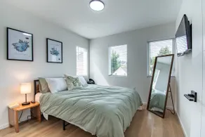 2bdrm New Build in Central Location - Image 3