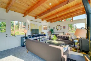 Gorgeous Allyn Getaway - No-Bank Waterfront! - Image 5