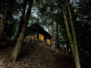 Secluded cabin overlooking stream and dunes - 23 - Image 3