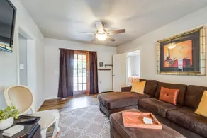 Cozy Home w/ Spacious yard Hunters welcomed - Image 5