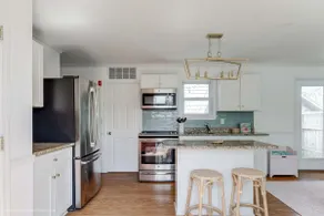 Ellery Beach Bungalow #43– Walk to Beaches & Bites - Image 5
