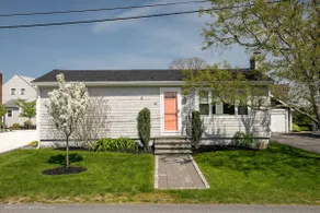 Ellery Beach Bungalow #43– Walk to Beaches & Bites - Image 4