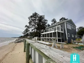 Hays Beach House - Hot Tub - Private Beach - Image 5
