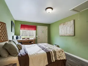 17B Gold Rush Single Room at the Meadow Site - Image 5