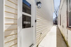 Charming Coastal Getaway In Downtown! - Image 3
