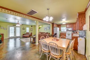 Spacious Lake Texoma Vacation Rental w/ Game Room! - Image 5