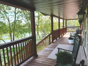 Lazy Bass Lodge | Riverfront + Porch - Image 3