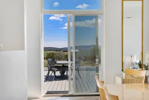 Kingfisher – Modern inside, gorgeous outside - Image 3