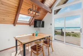 The Lookout - Beachfront, amazing views, spacious - Image 5
