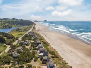 The Lookout - Beachfront, amazing views, spacious - Image 4