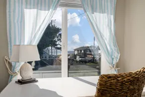 Exquisitely Cottage Inside and Out - Image 5