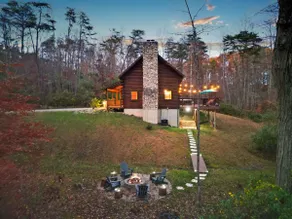 The Hidden Gem | Hocking Hills, Log Cabin, Hot Tub - Image 3